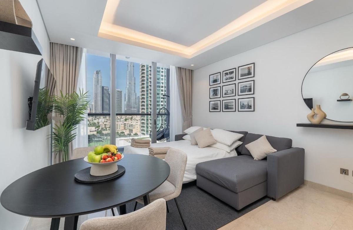 Sophisticated In Downtown - Burj Views From Apartment *