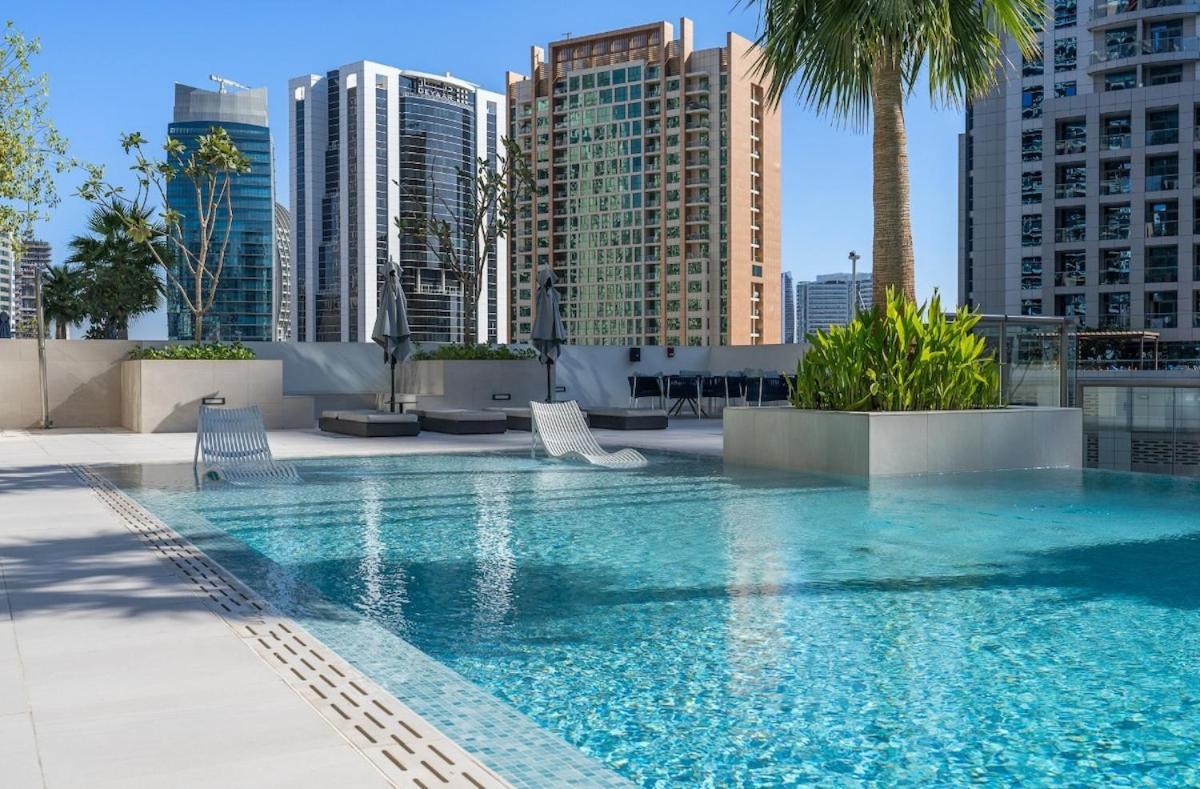 Sophisticated In Downtown - Burj Views From Apartment *