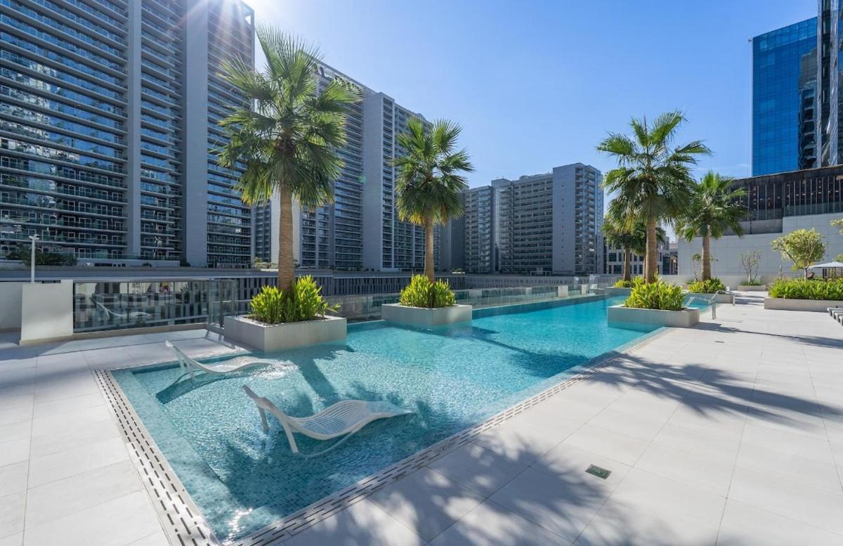 Sophisticated In Downtown - Burj Views From Apartment