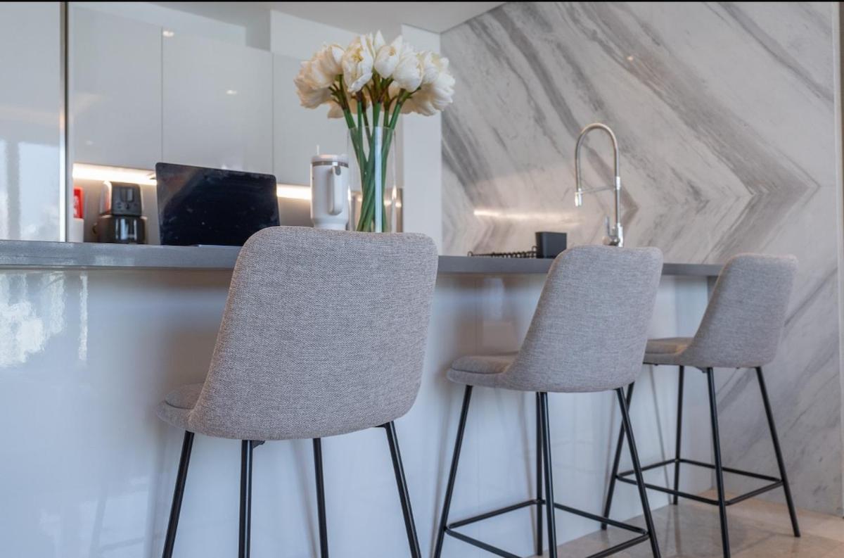 Apartment Sophisticated In Downtown - Burj Views From *